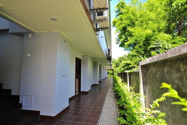 Chalong Beach Front Residence Rawai Экстерьер фото