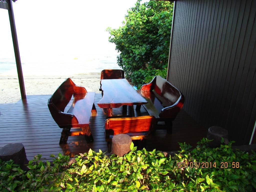 Chalong Beach Front Residence Rawai Экстерьер фото